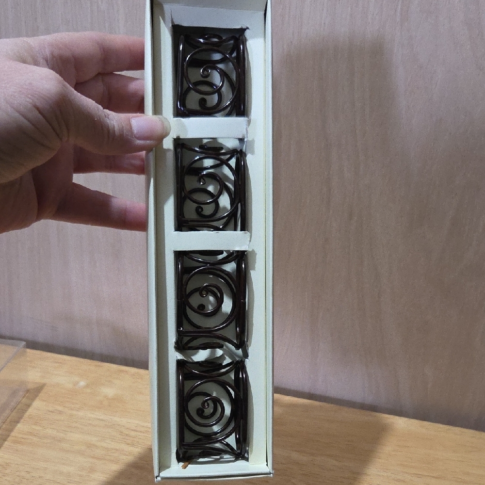 Pier 1 Brown Metal Scroll Napkin Rings - Set of 4